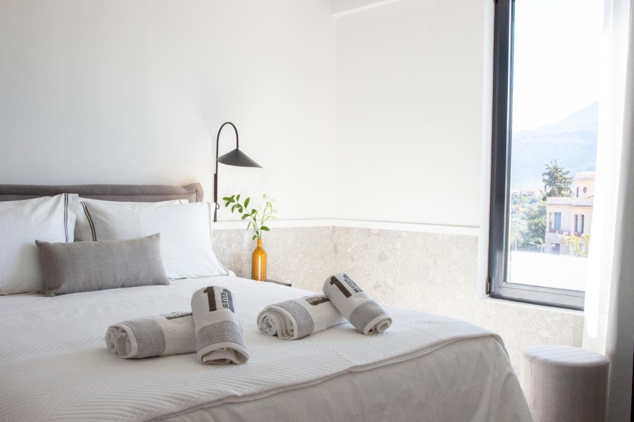 11Suites เอยิโอ ภายนอก รูปภาพ